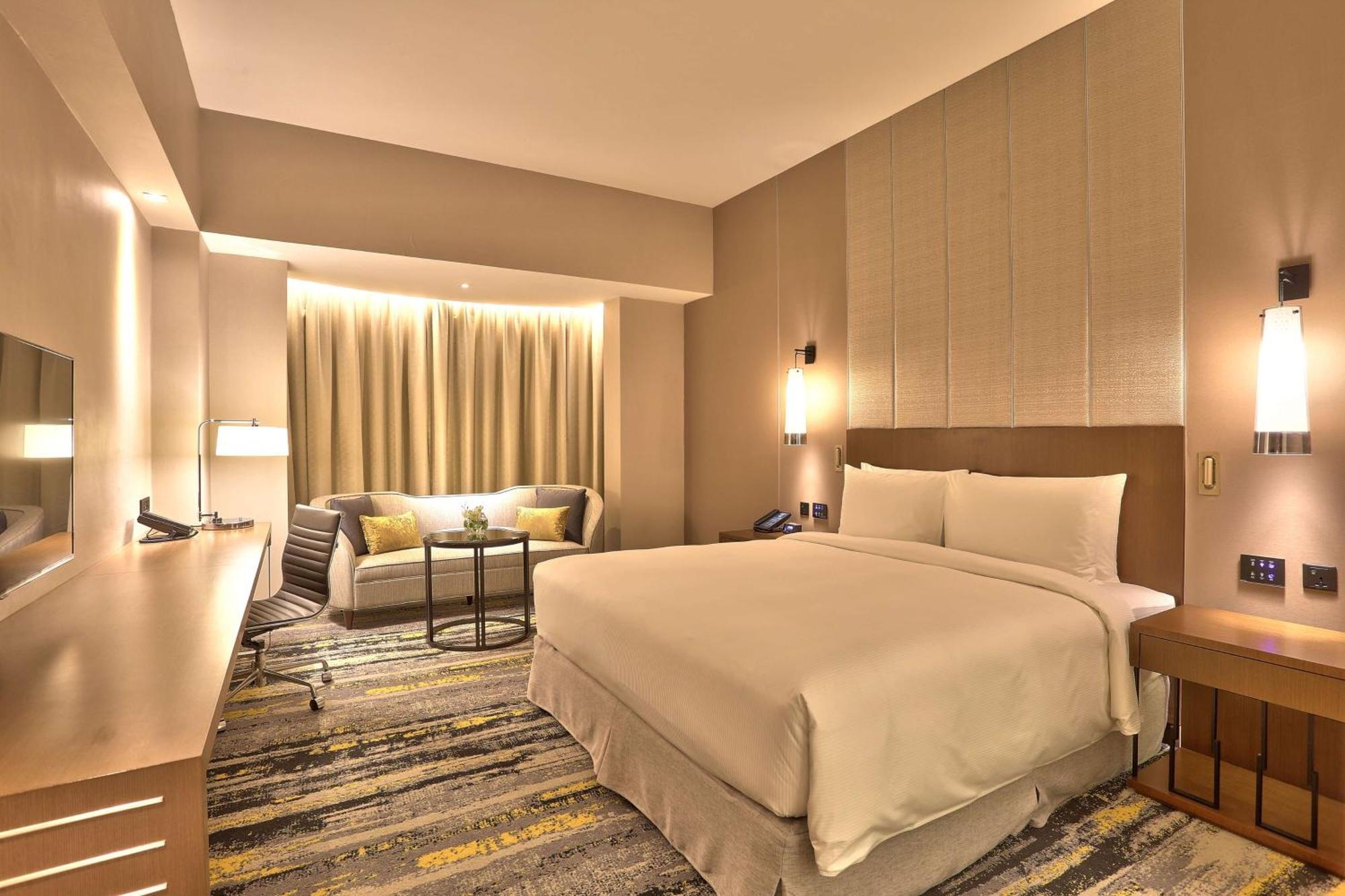 Deluxe King Room,1548826438:JPEG